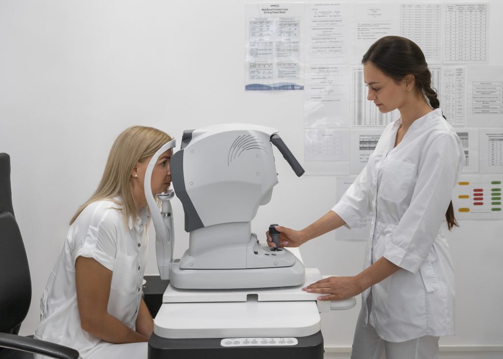 Eye Exams for eyesight in Scarborough